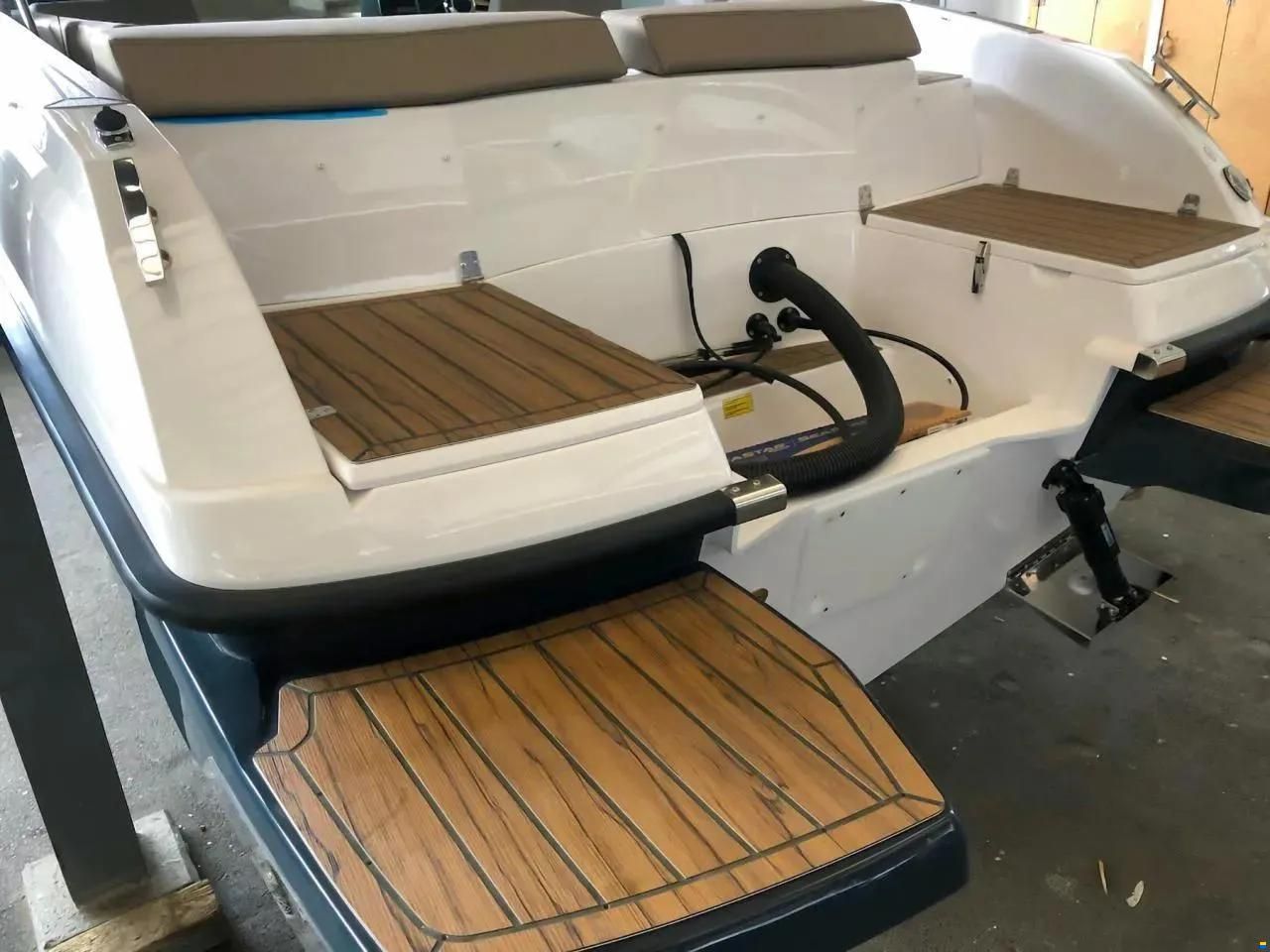 Flipper 650 Sport Top