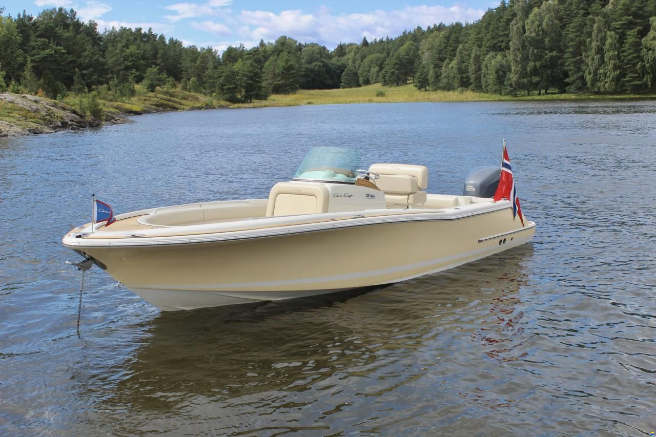 Chris Craft 23 Catalina