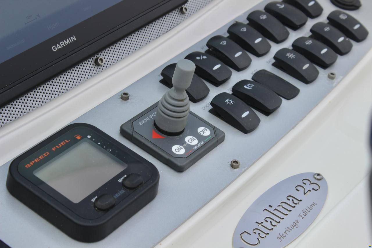 Chris Craft 23 Catalina