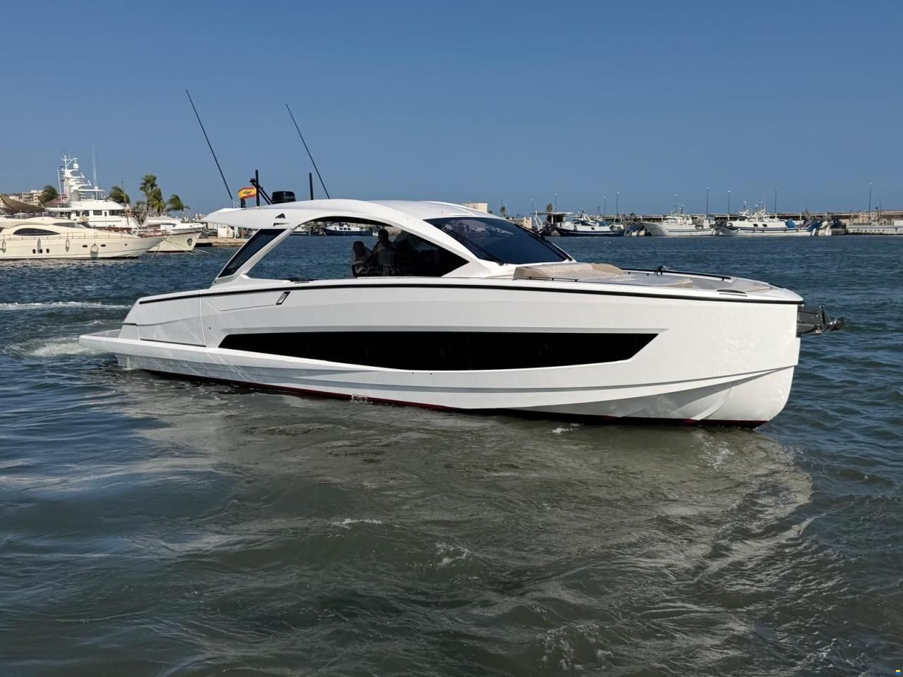 Astondoa 577 Coupé