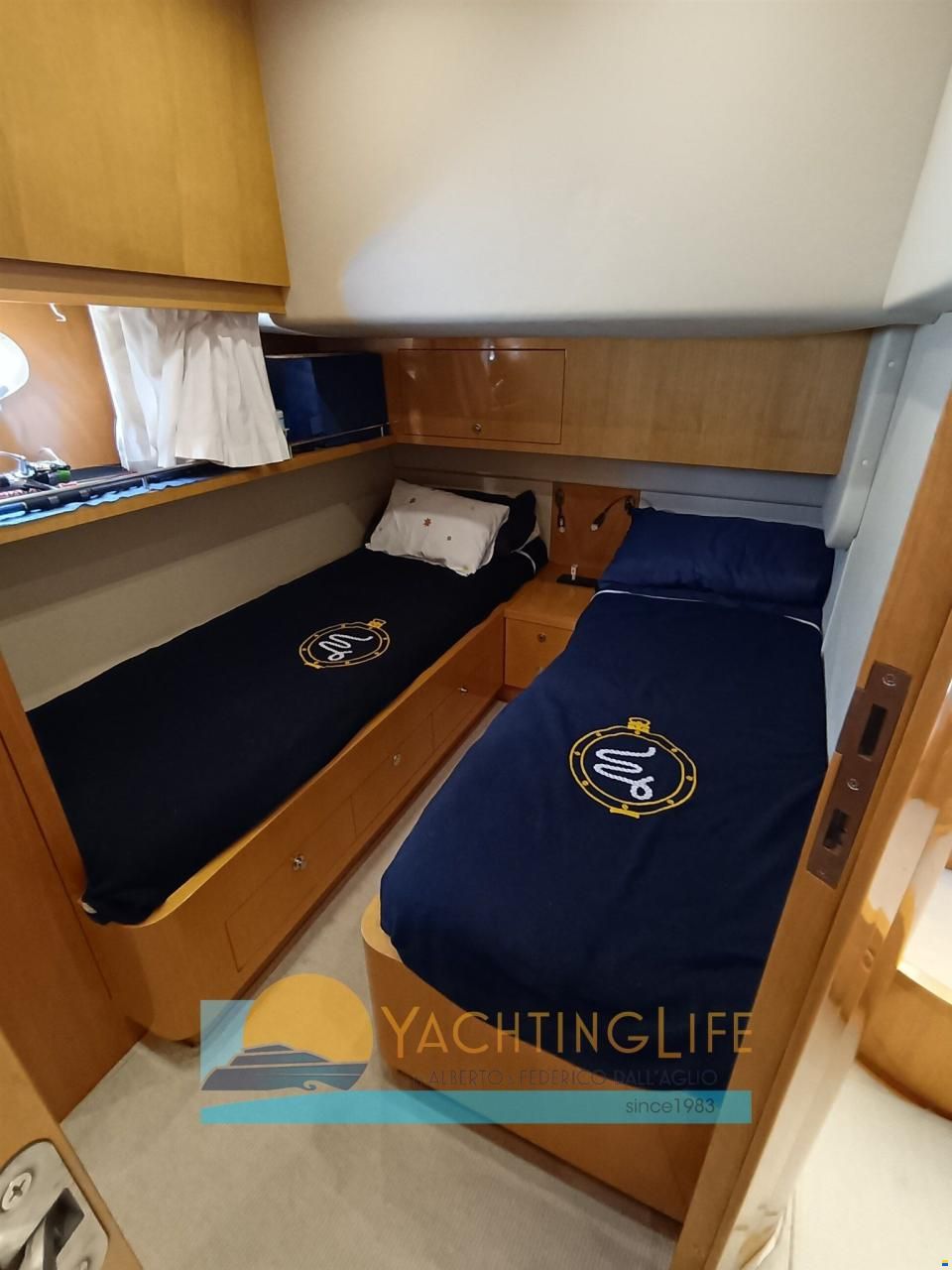 Uniesse 42' Open