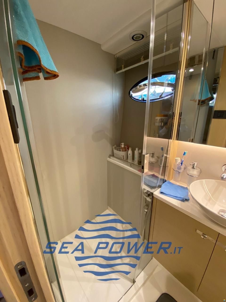 Princess Yachts. F 49