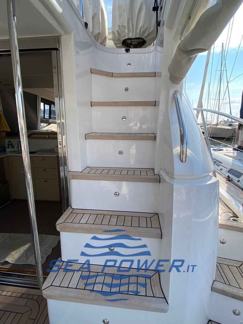 Princess Yachts. F 49