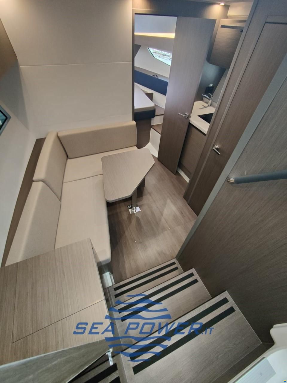Beneteau. Gran Turismo 36