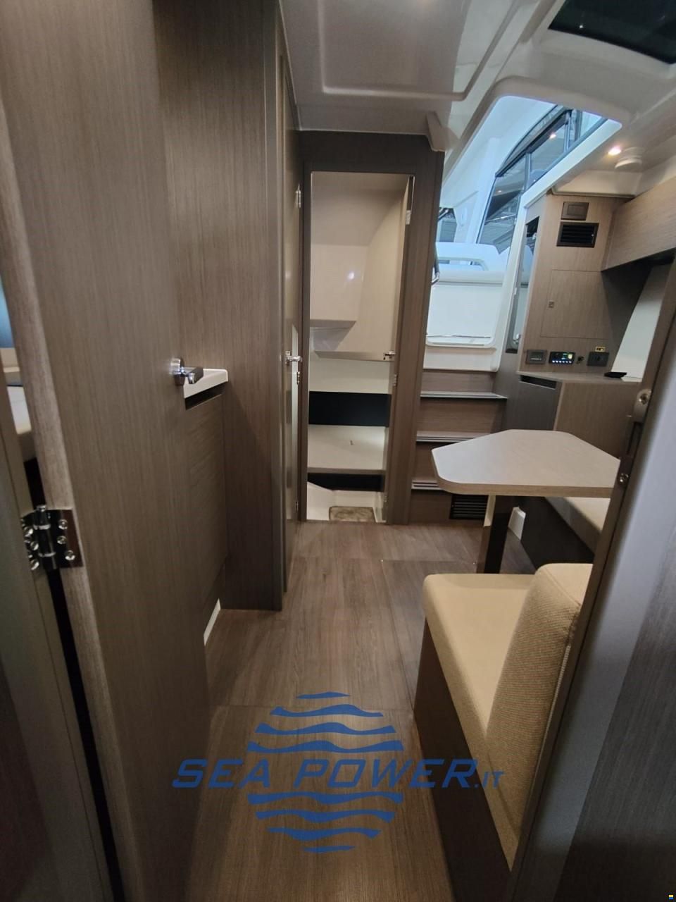 Beneteau. Gran Turismo 36