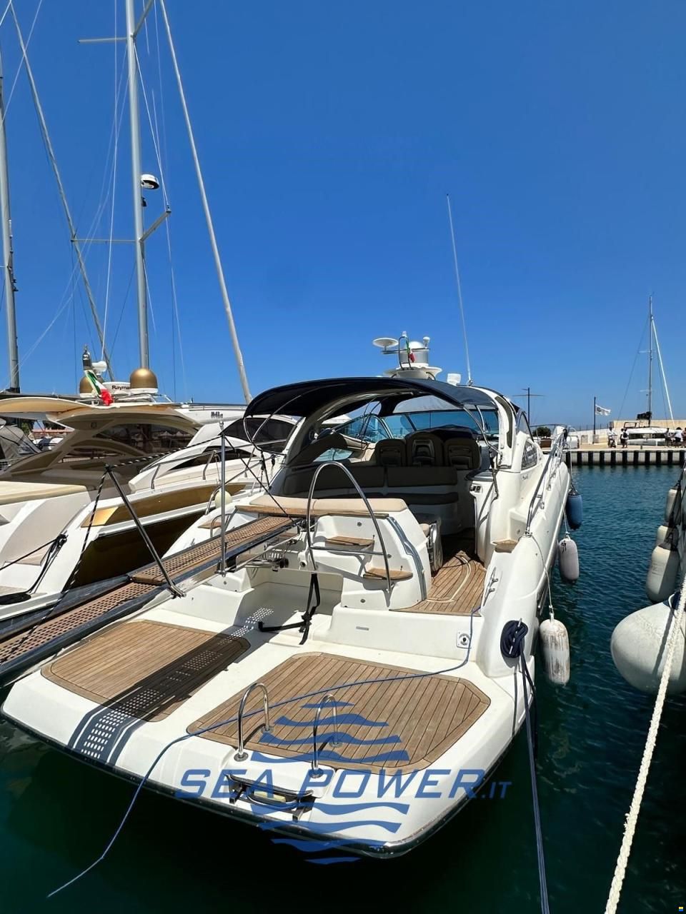 Cranchi. MEDITERRANE 43 OPEN TOP