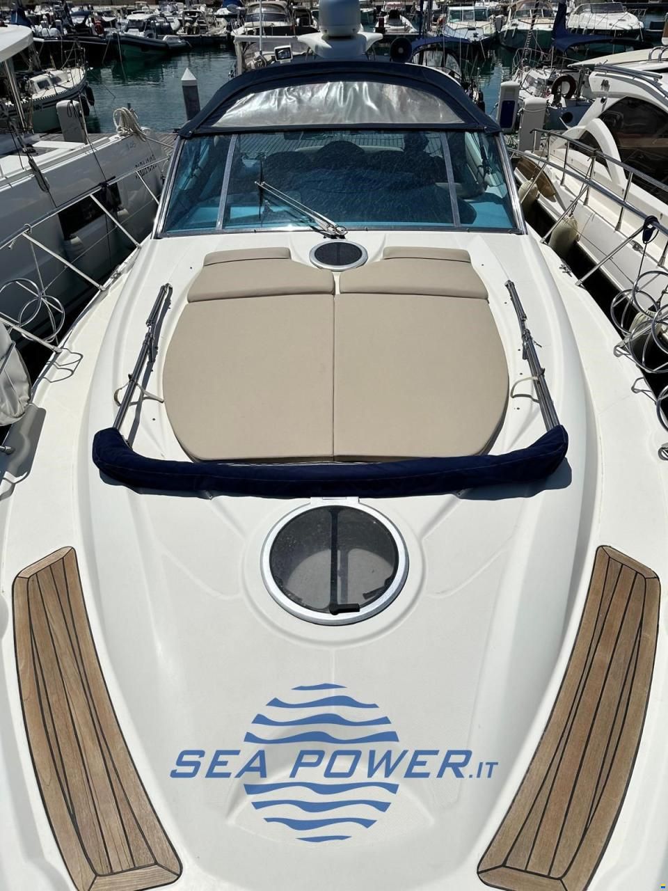 Cranchi. MEDITERRANE 43 OPEN TOP