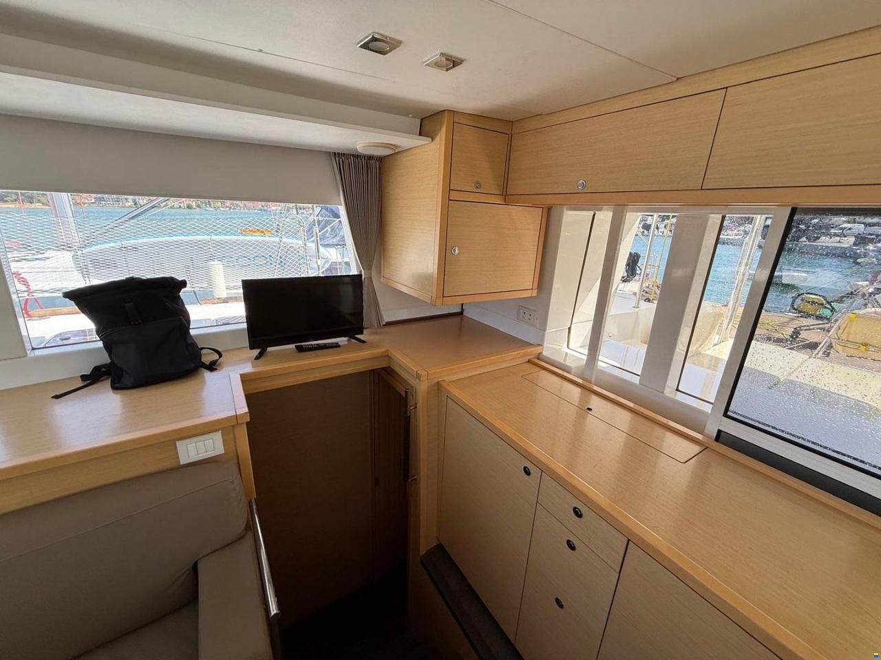 CONSTRUCTION NAVALE BORDEAUX LAGOON 450
