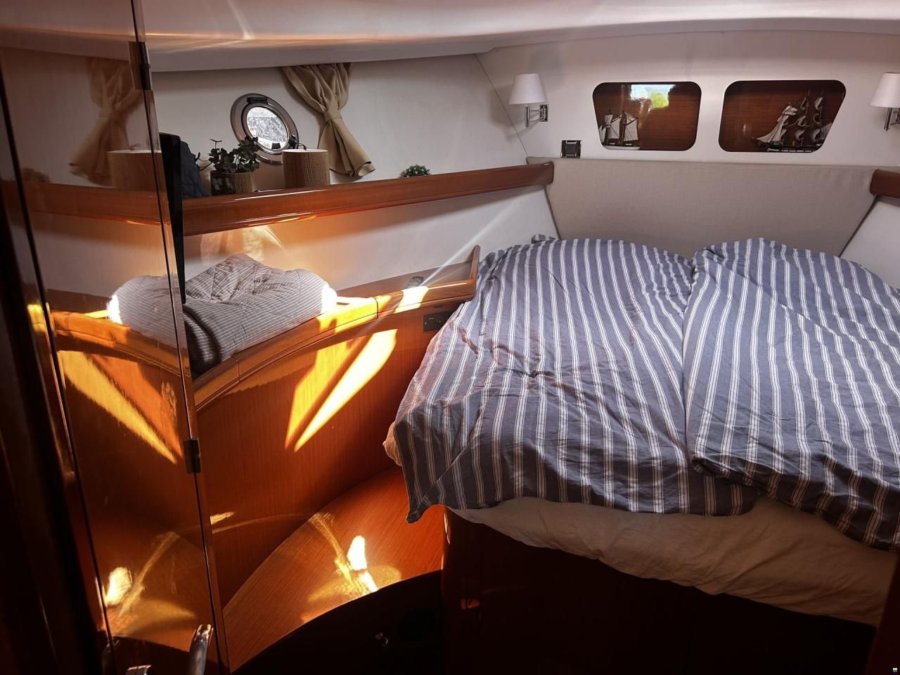 Beneteau swift Trawler 42