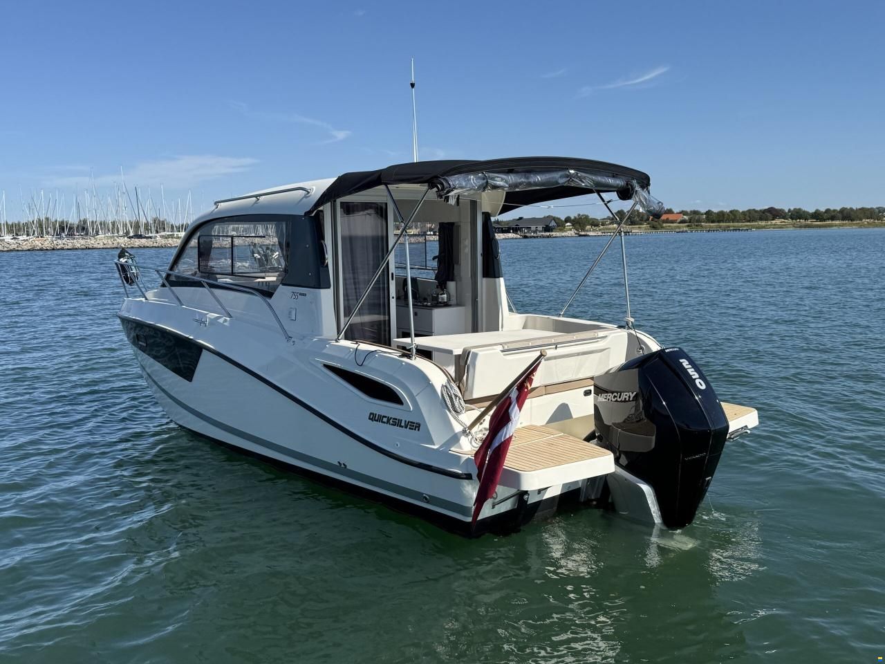 Quicksilver 755 Weekend