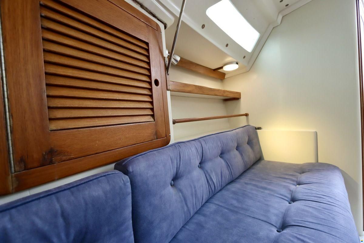 Catalina 270
