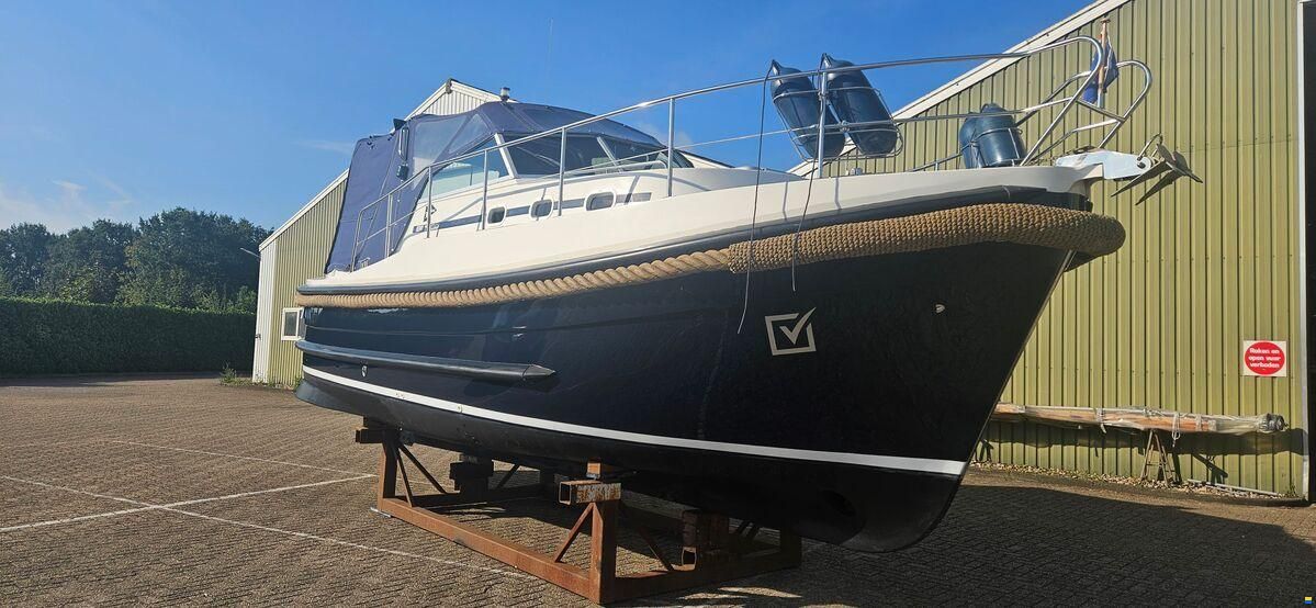 Kent 28 Launch