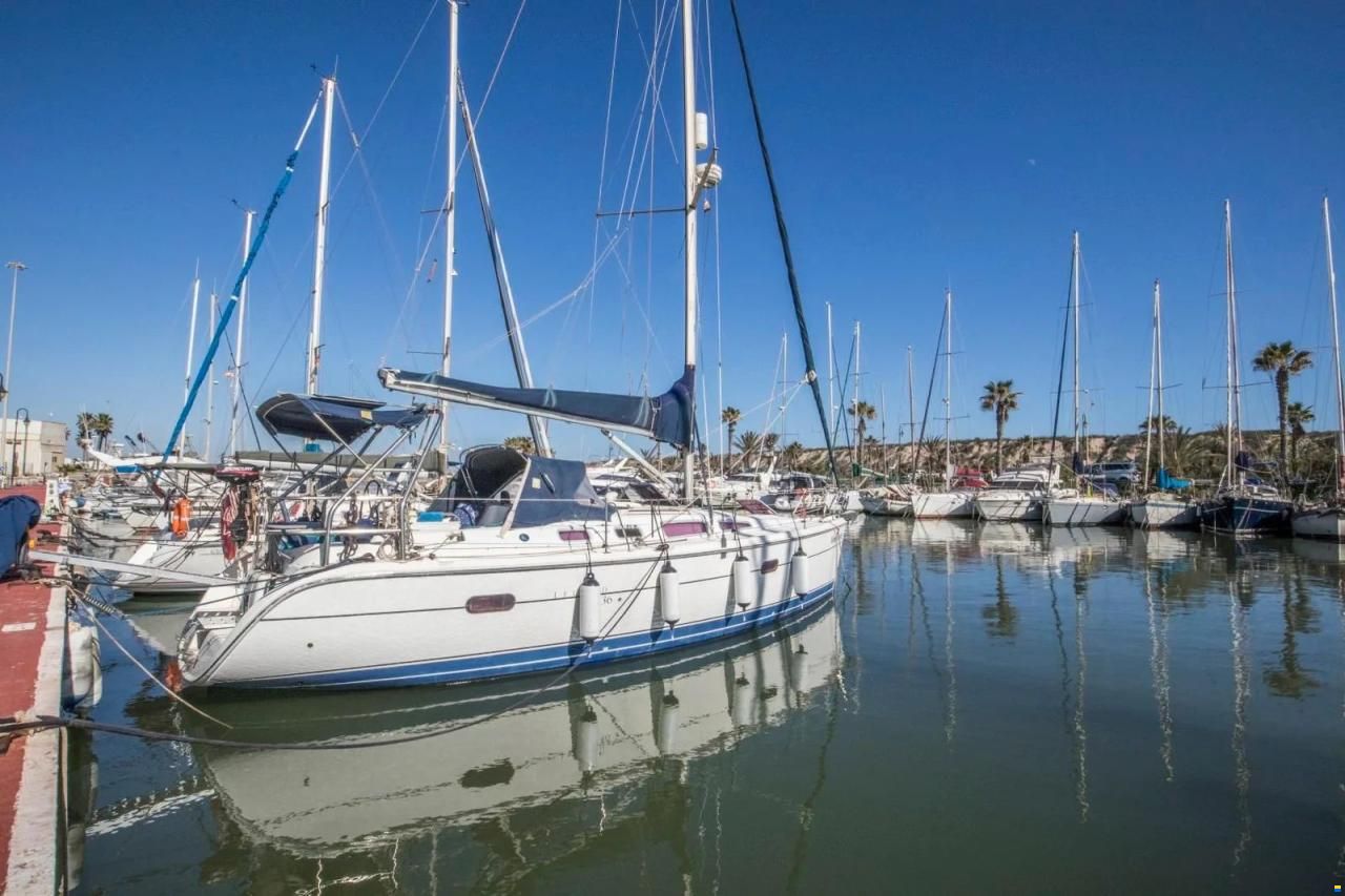 Hunter 36
