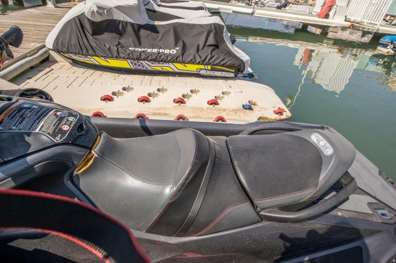 Sea-Doo RXT-X 300