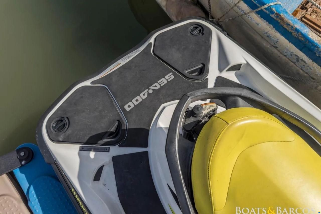 Sea-Doo Wake Pro 215