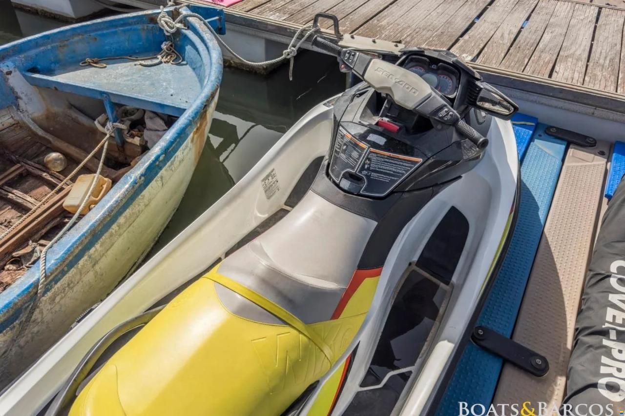 Sea-Doo Wake Pro 215