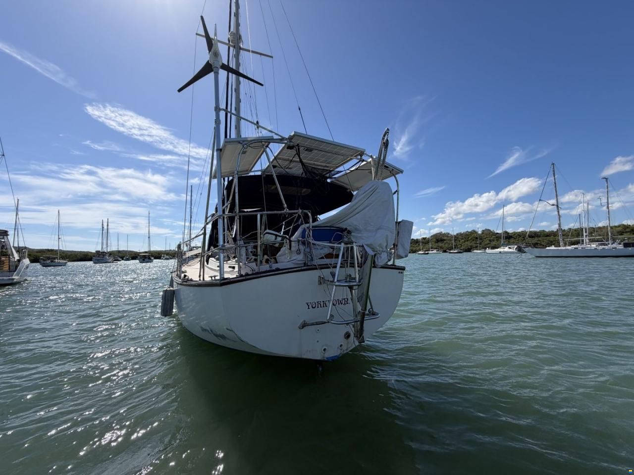 Island Packet IP35