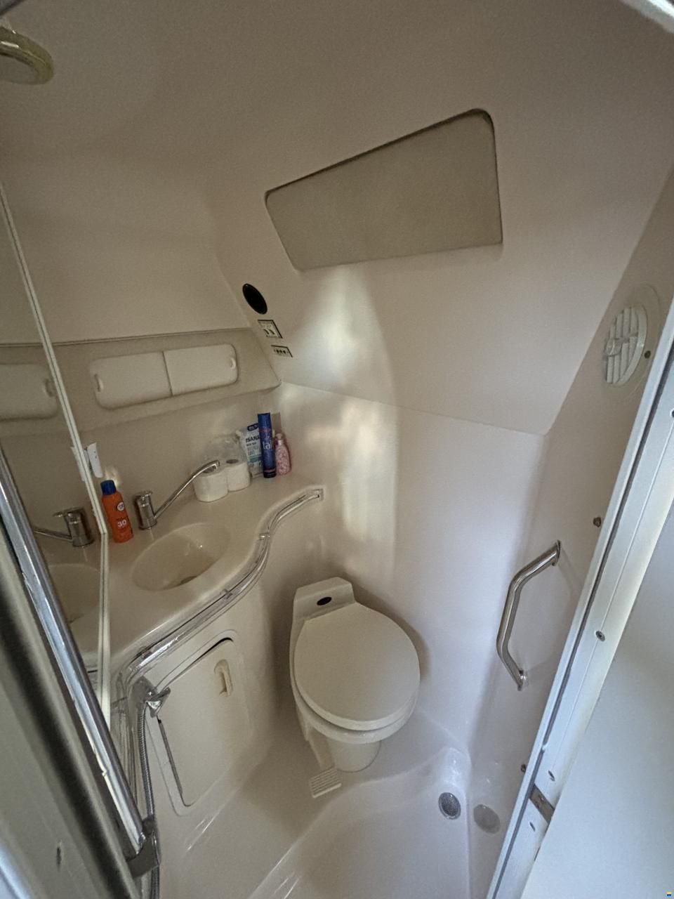 Sea Ray 380 Sport