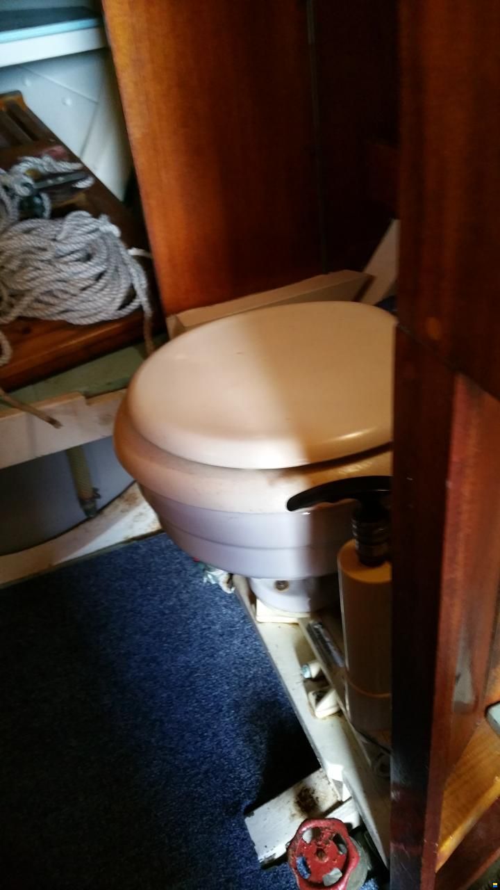 8 Meter one Design Oakhull with mast and sail