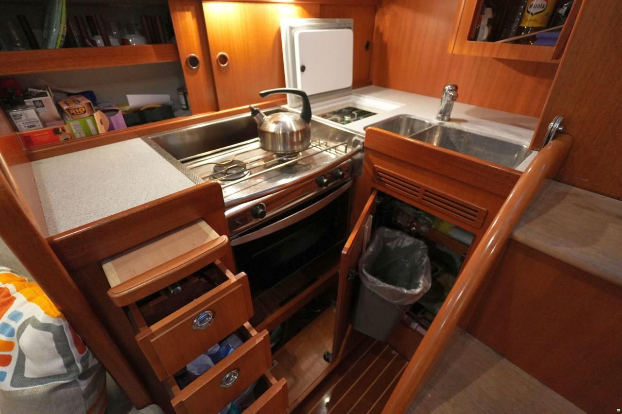 Hallberg-Rassy 310