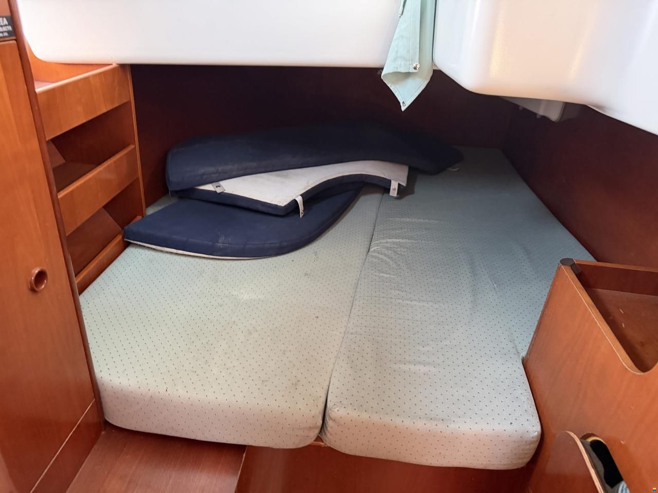 Beneteau Oceanis 411