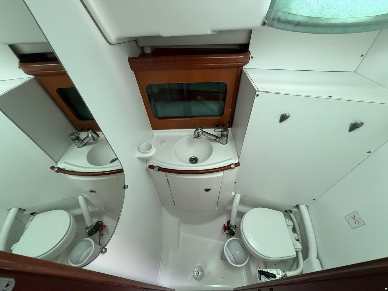 Beneteau Oceanis 411