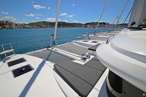 Lagoon 43