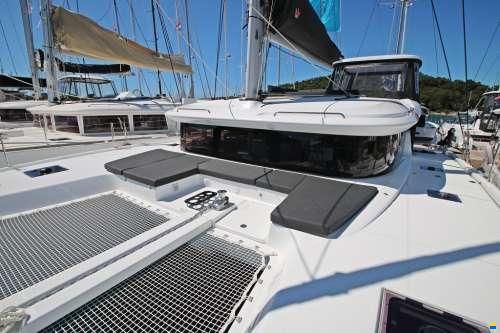 Lagoon 43