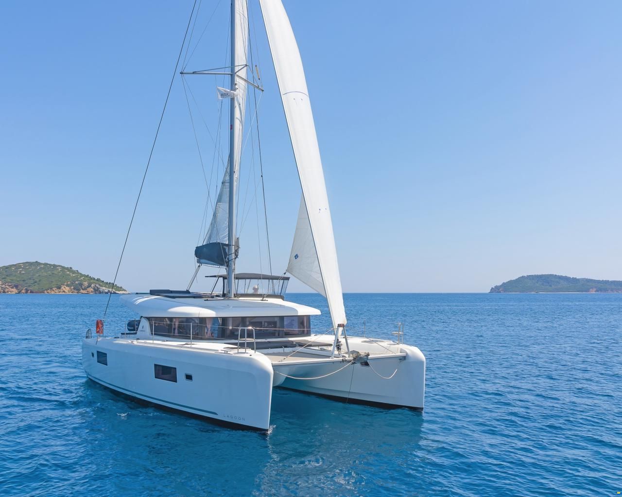 Lagoon 42