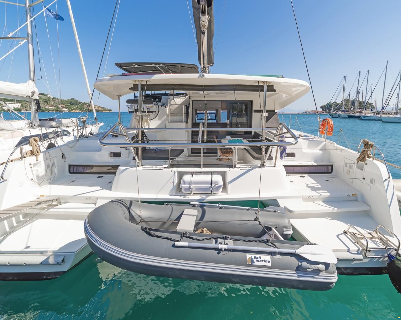 Lagoon 42