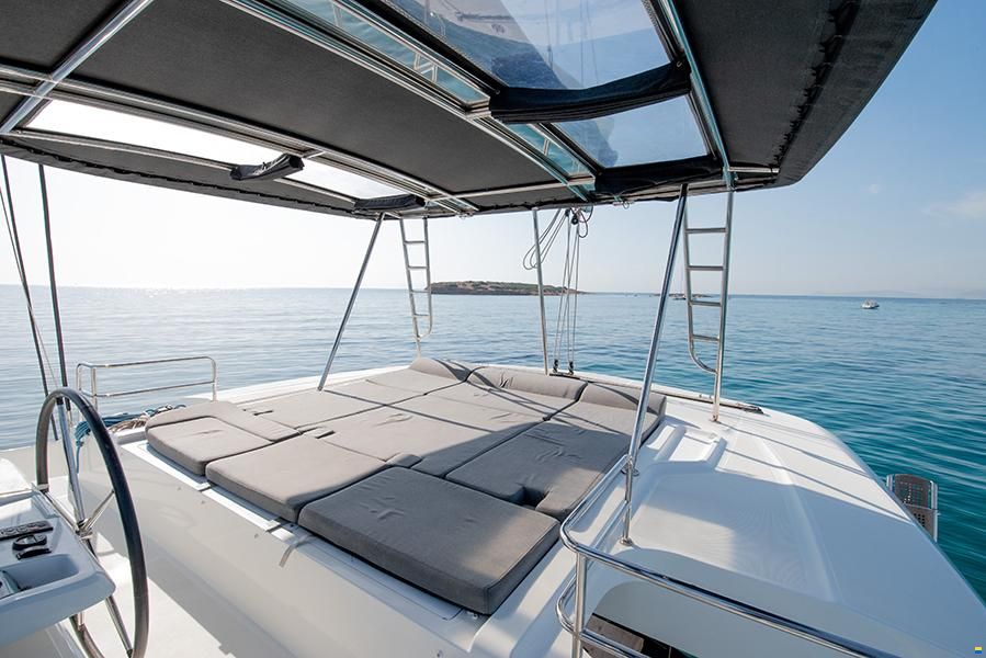 Lagoon 50