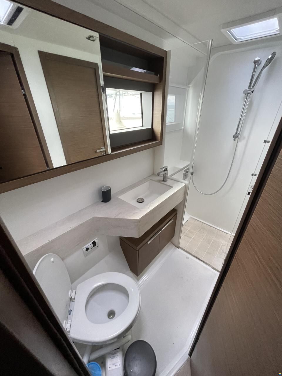Lagoon 50