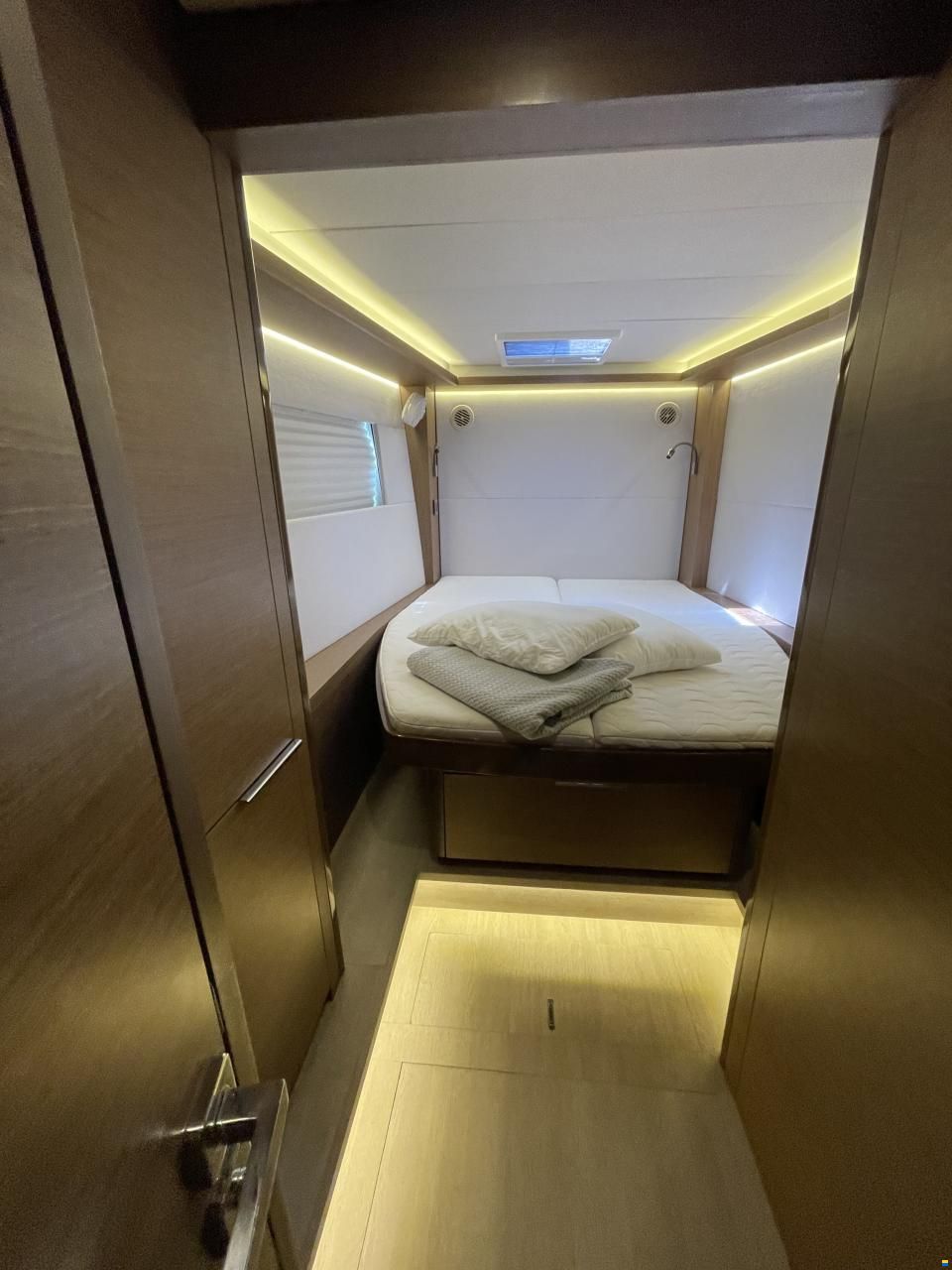 Lagoon 50