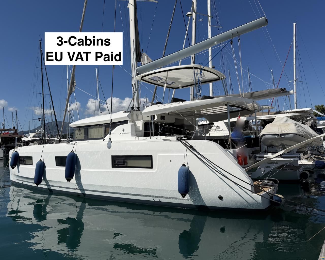 Lagoon 46 Owner's Version