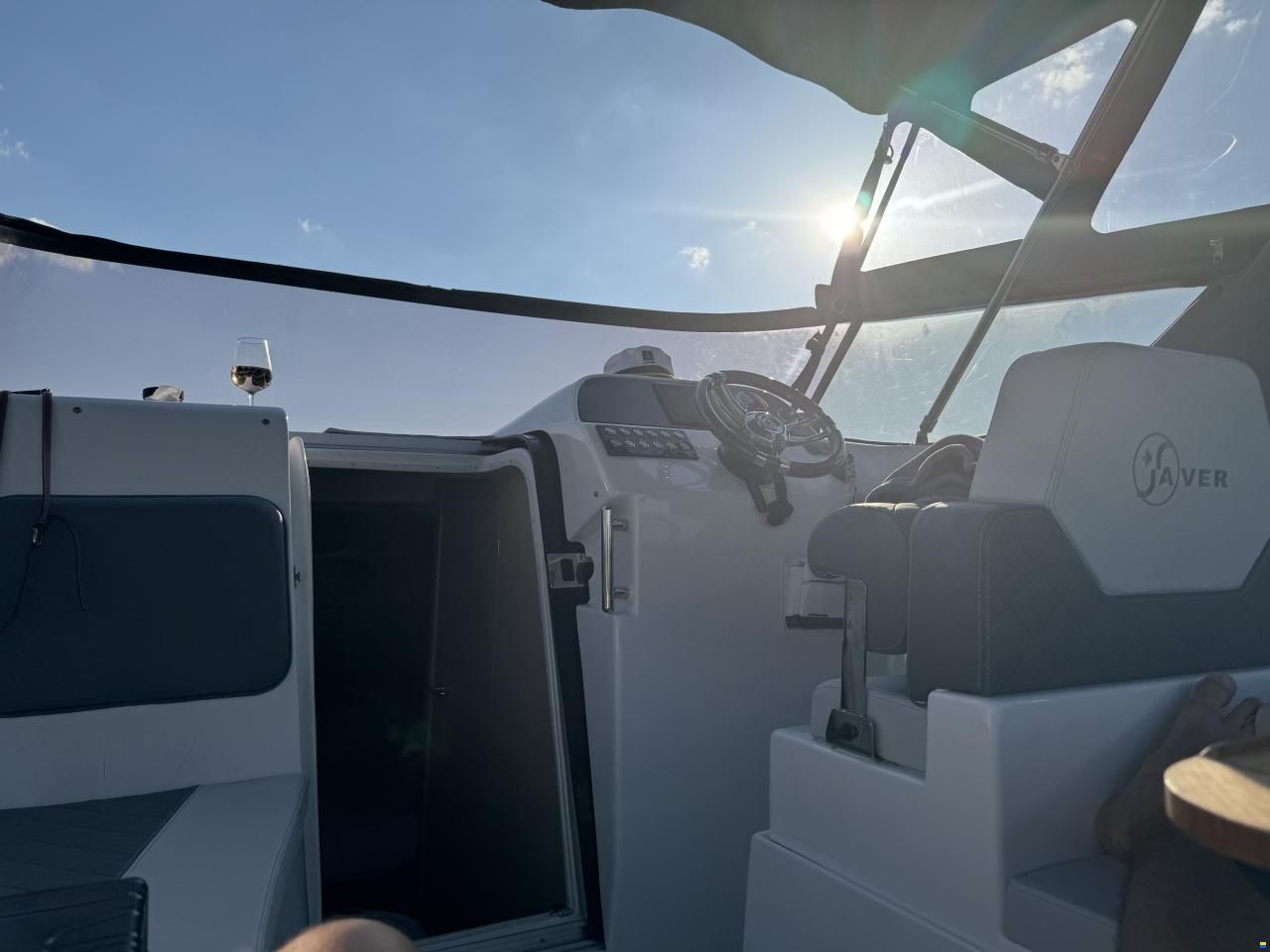 Saver 690 Cabin Mercury 200PS Sonderausstattun