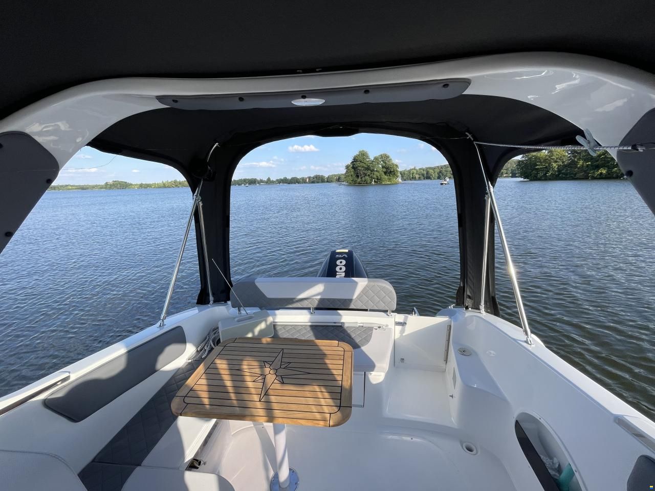 Saver 690 Cabin Mercury 200PS Sonderausstattun