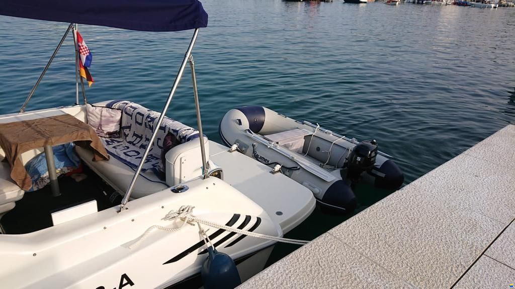 Sea Ray 250 Sundancer