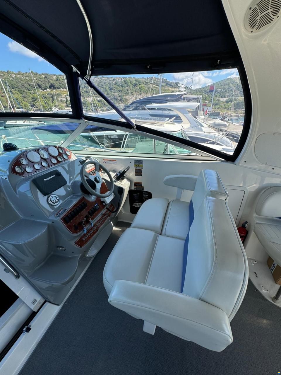 Bayliner 325 Sunbridge