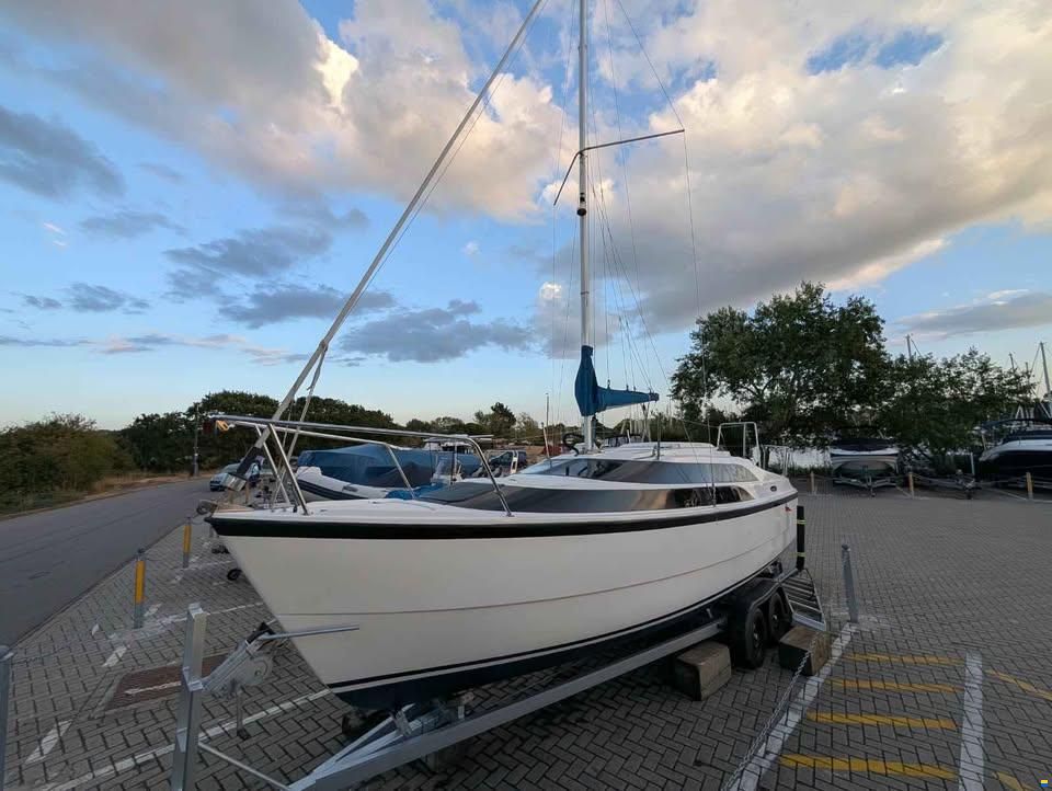 MacGregor 26M