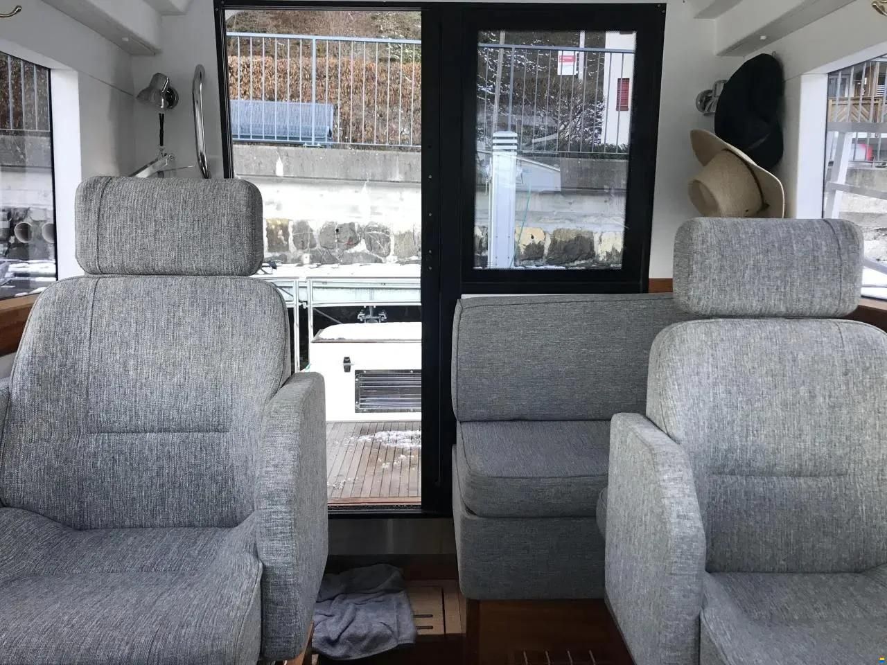 Paragon 25 Cabin