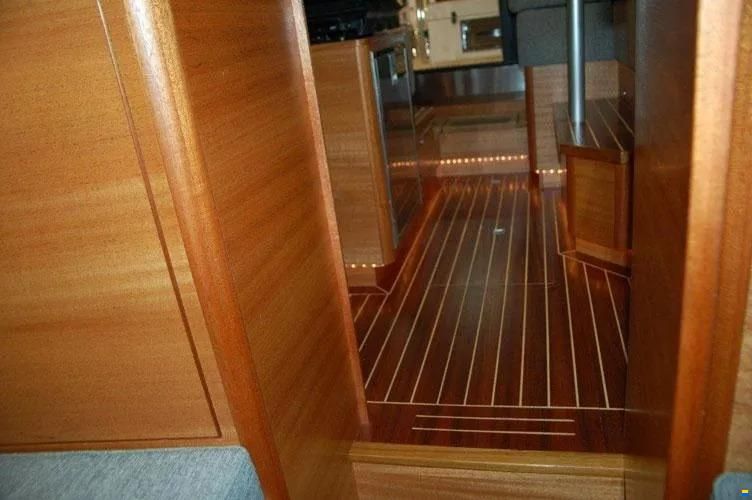Paragon 25 Cabin