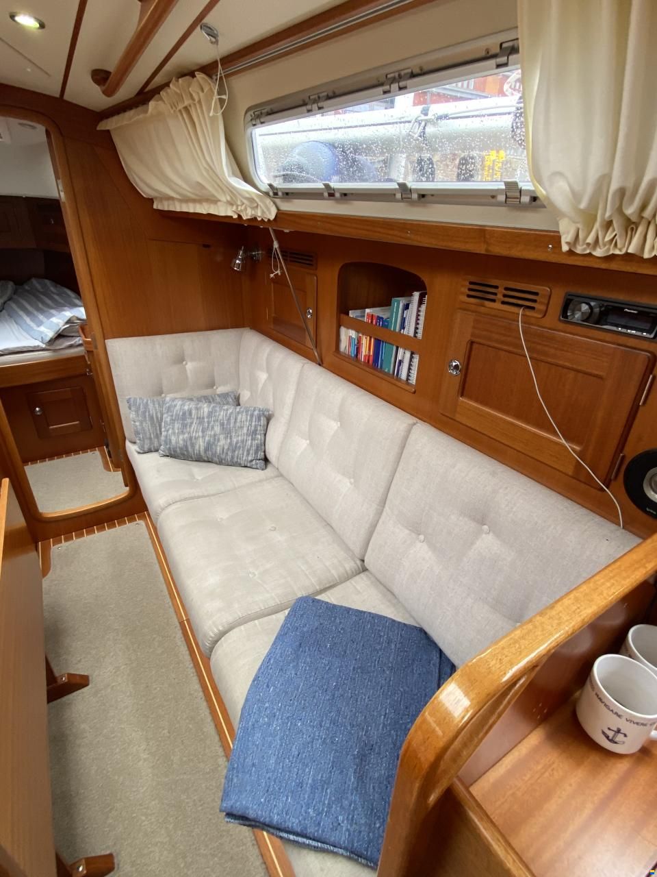 Hallberg-Rassy 372