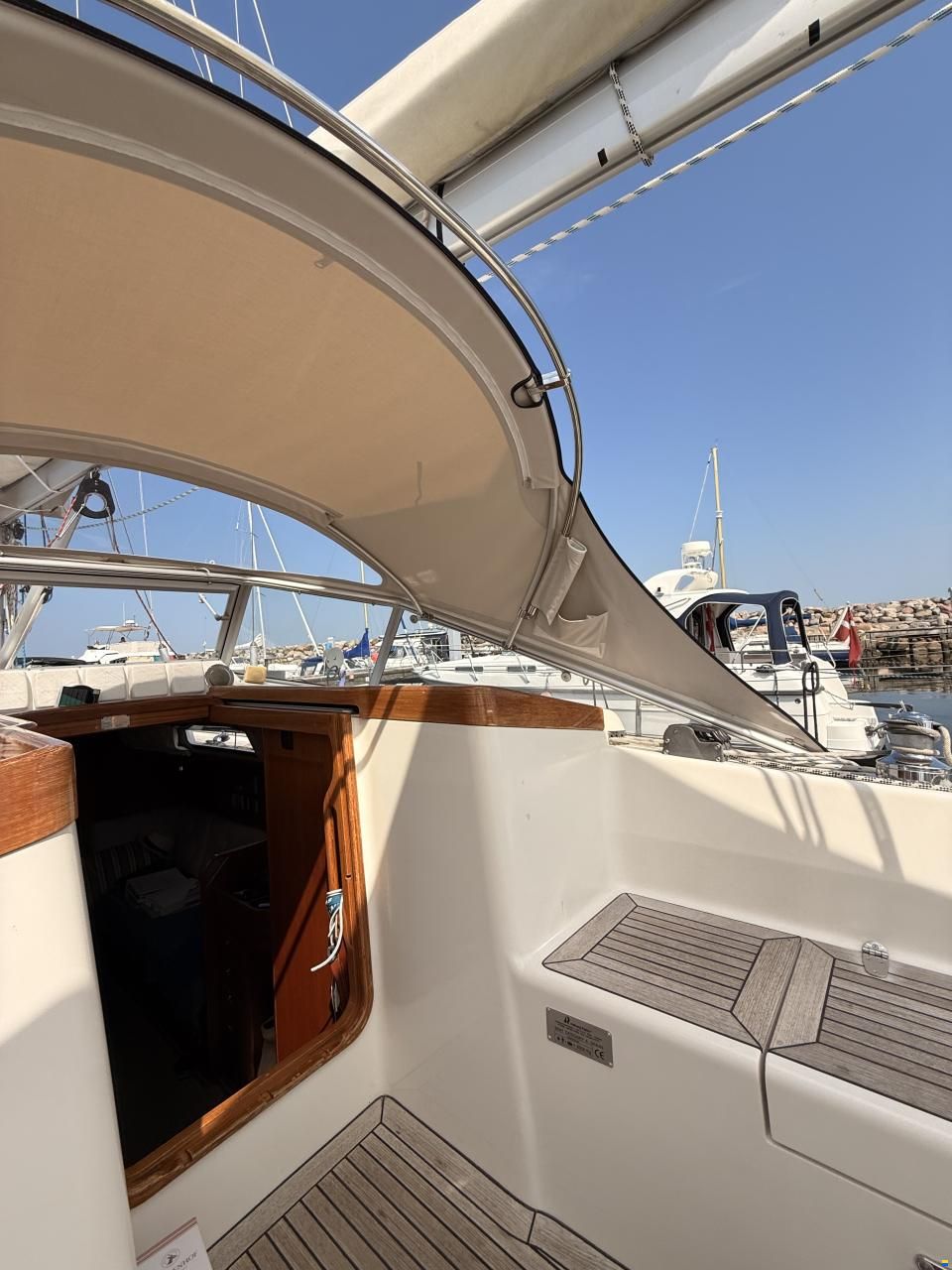 Hallberg-Rassy 372