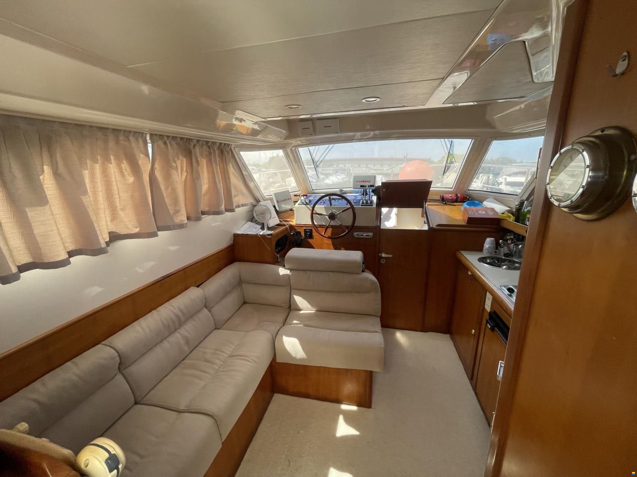 Cayman 30 Sport Fly