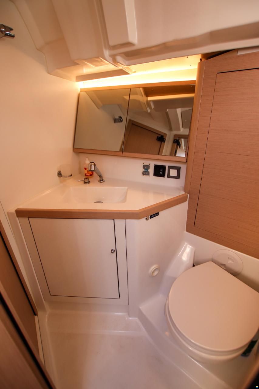 Beneteau Oceanis 46.1 First Line