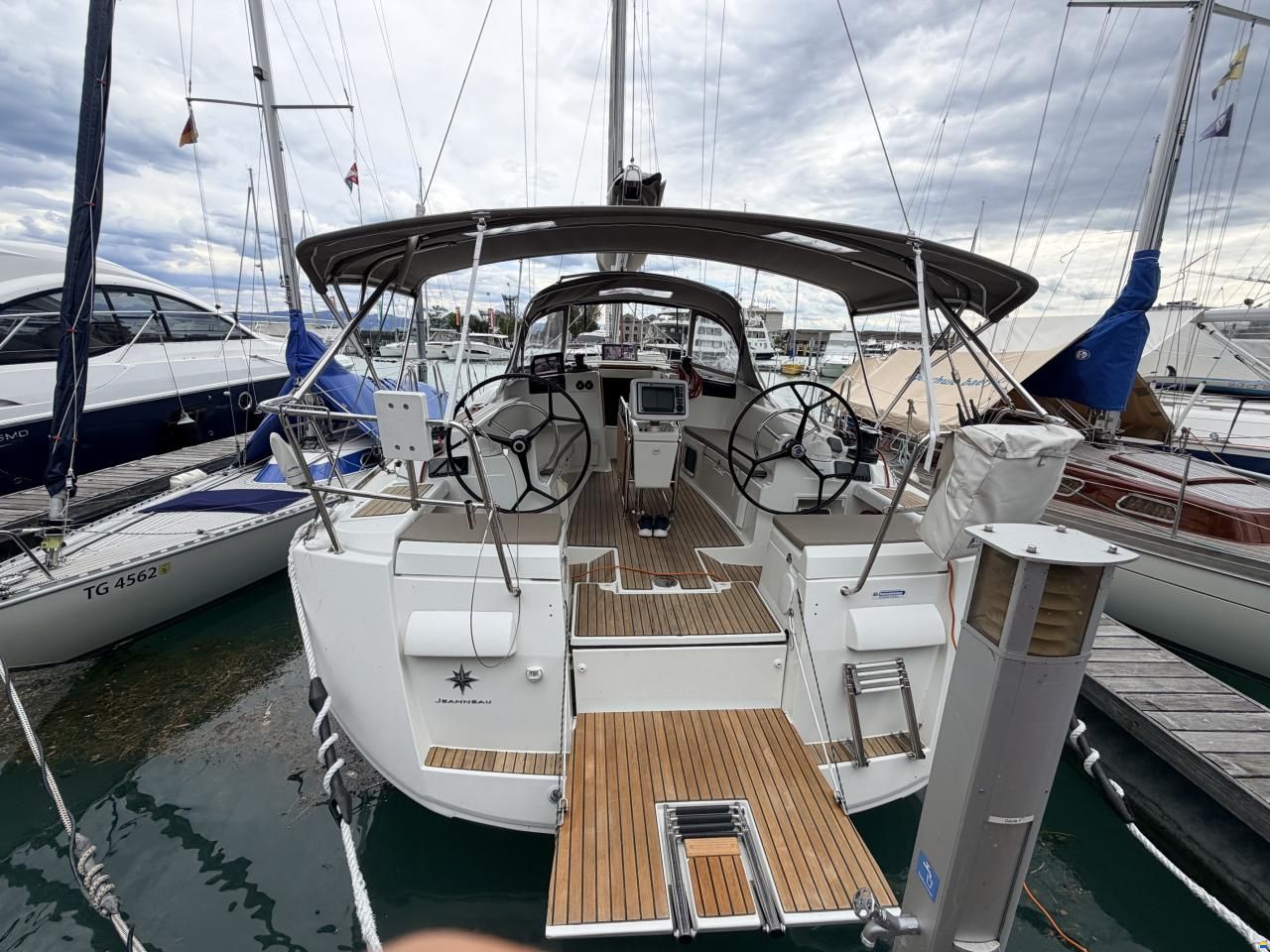 Jeanneau Sun Odyssey 409 Performance