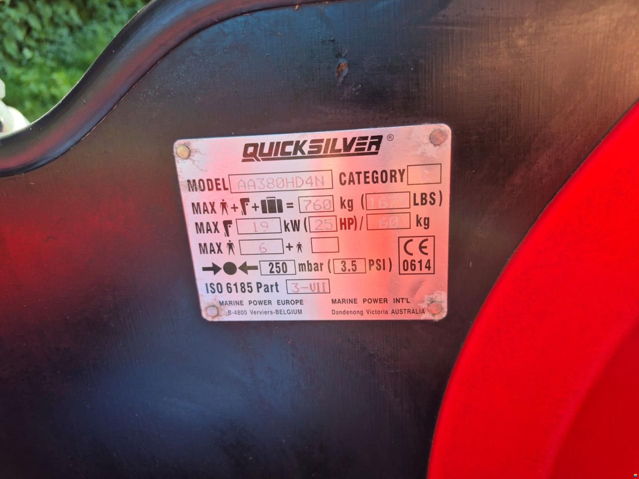 Quicksilver 380