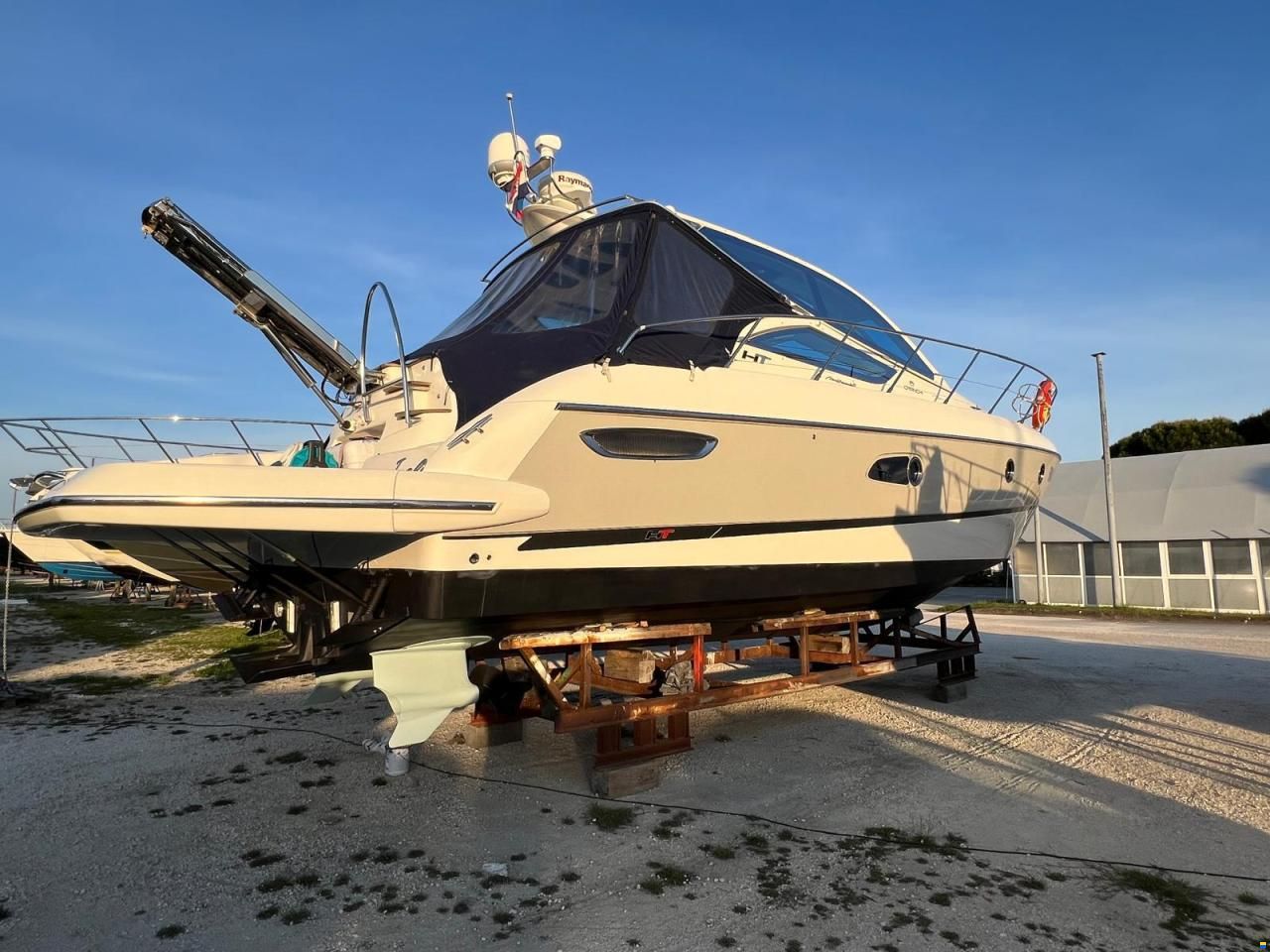 Cranchi Mediterranee 43 HT