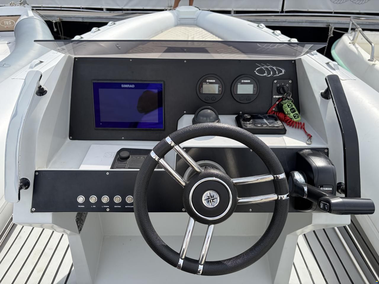 Seastep-Rib Evolution / AKP 7