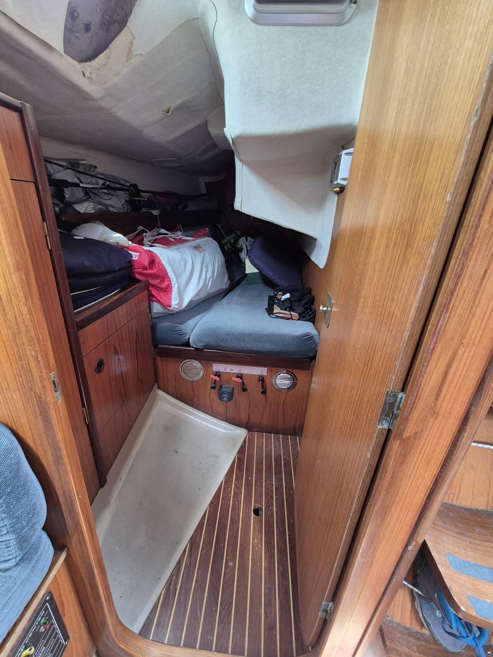 Beneteau First 38